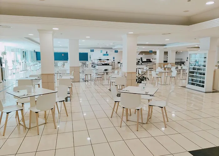 מלון Bluesea Interpalace