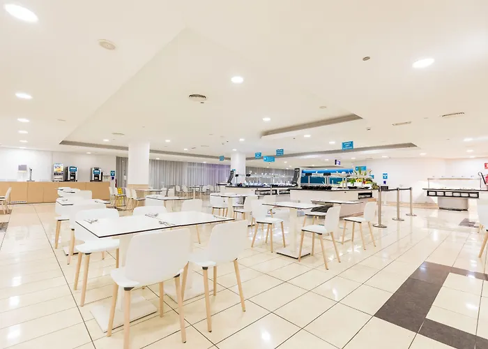 Bluesea Interpalace מלון 4*