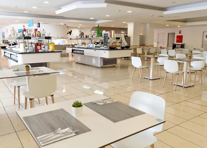 Bluesea Interpalace מלון 4*