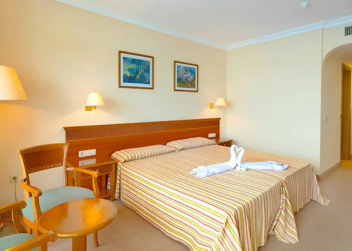 מלון Bluesea Interpalace 4*